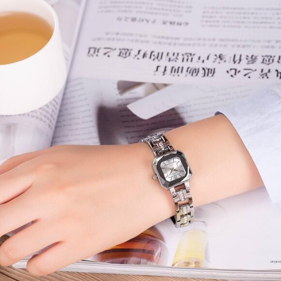 Women's Watches Bracelet Crystal Oval Dial Ladies Wrist Watch Japanese Quartz Wr - Picture 6 of 6